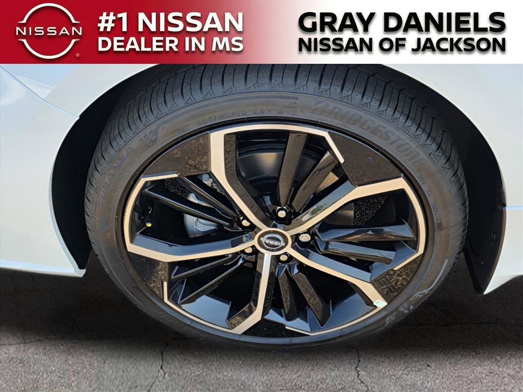 New 2025 Nissan Altima 2.5 SR w/ SR Premium Package image 21