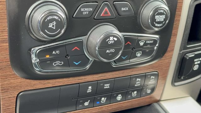 Used 2017 RAM 1500 Laramie w/ Convenience Group AWD/4WD image 16
