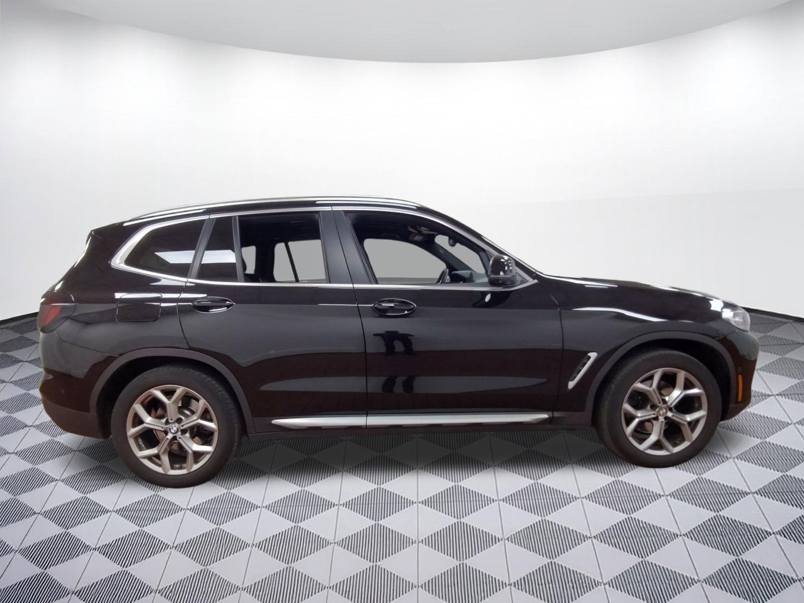 Certified 2023 BMW X3 xDrive30i w/ Premium Package image 6