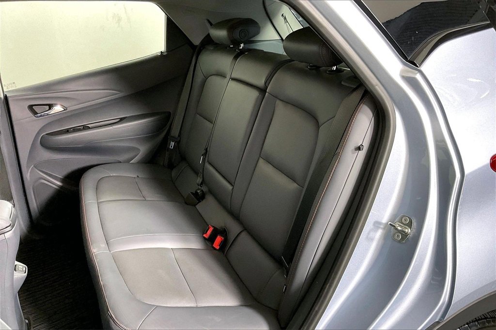 Used 2018 Chevrolet Bolt Premier w/ Driver Confidence II Package image 42