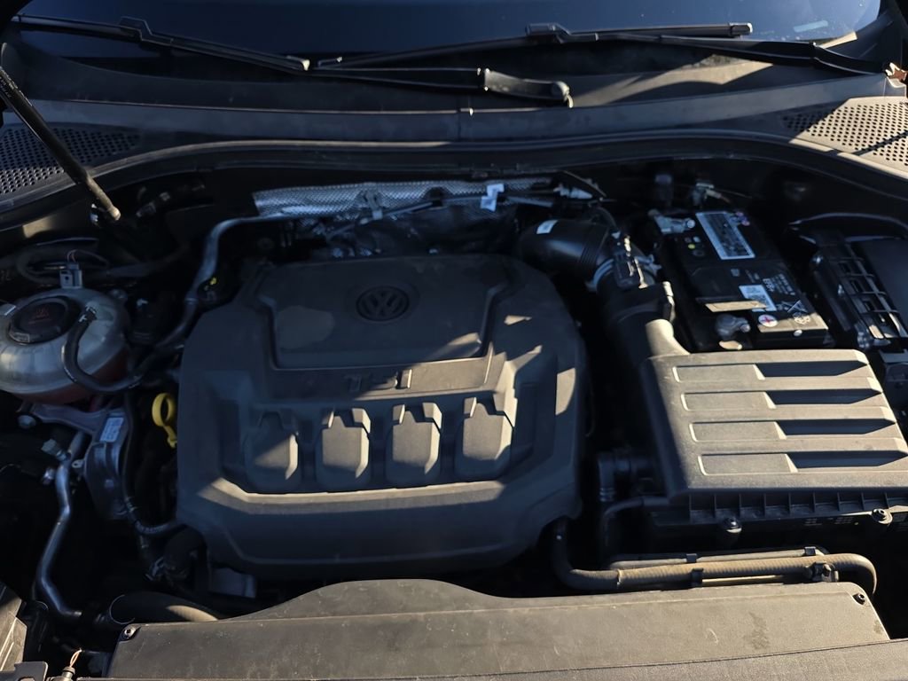 Used 2023 Volkswagen Tiguan SE R-Line image 26