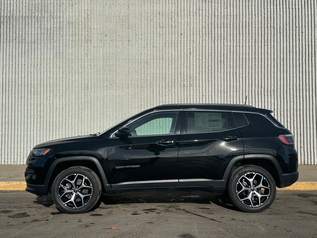 New 2026 Jeep Compass Limited AWD/4WD image 2
