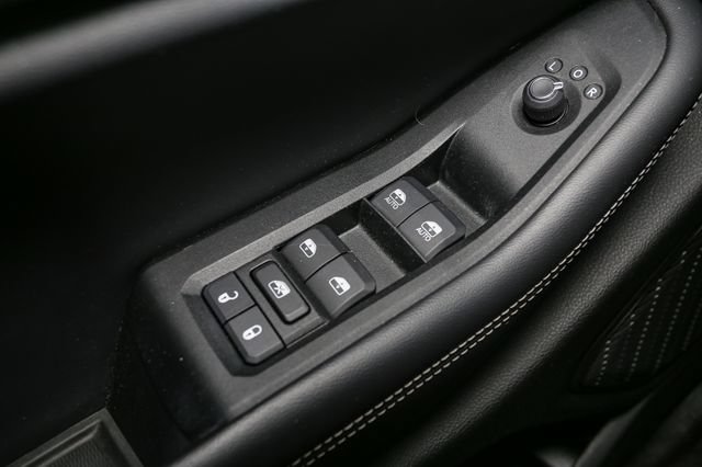 Used 2023 Jeep Grand Cherokee Altitude AWD/4WD image 37