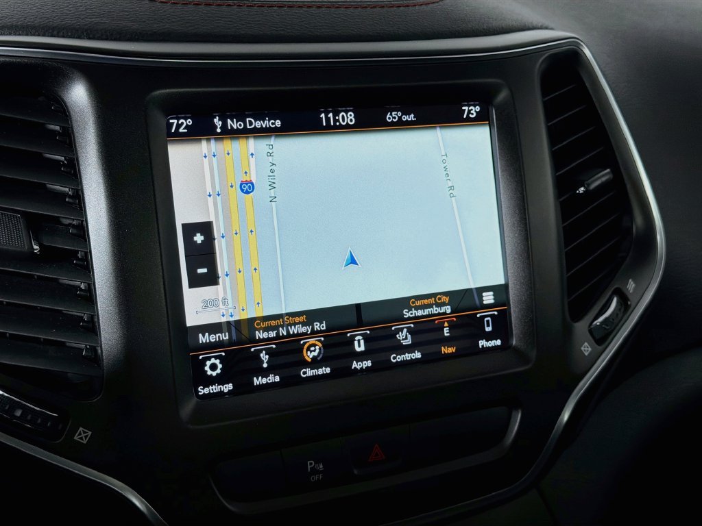 Used 2019 Jeep Cherokee Trailhawk AWD/4WD image 13