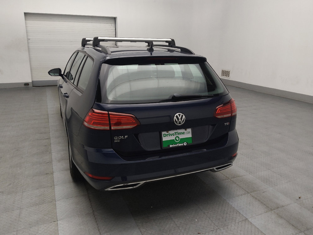Used 2018 Volkswagen Golf SE image 6