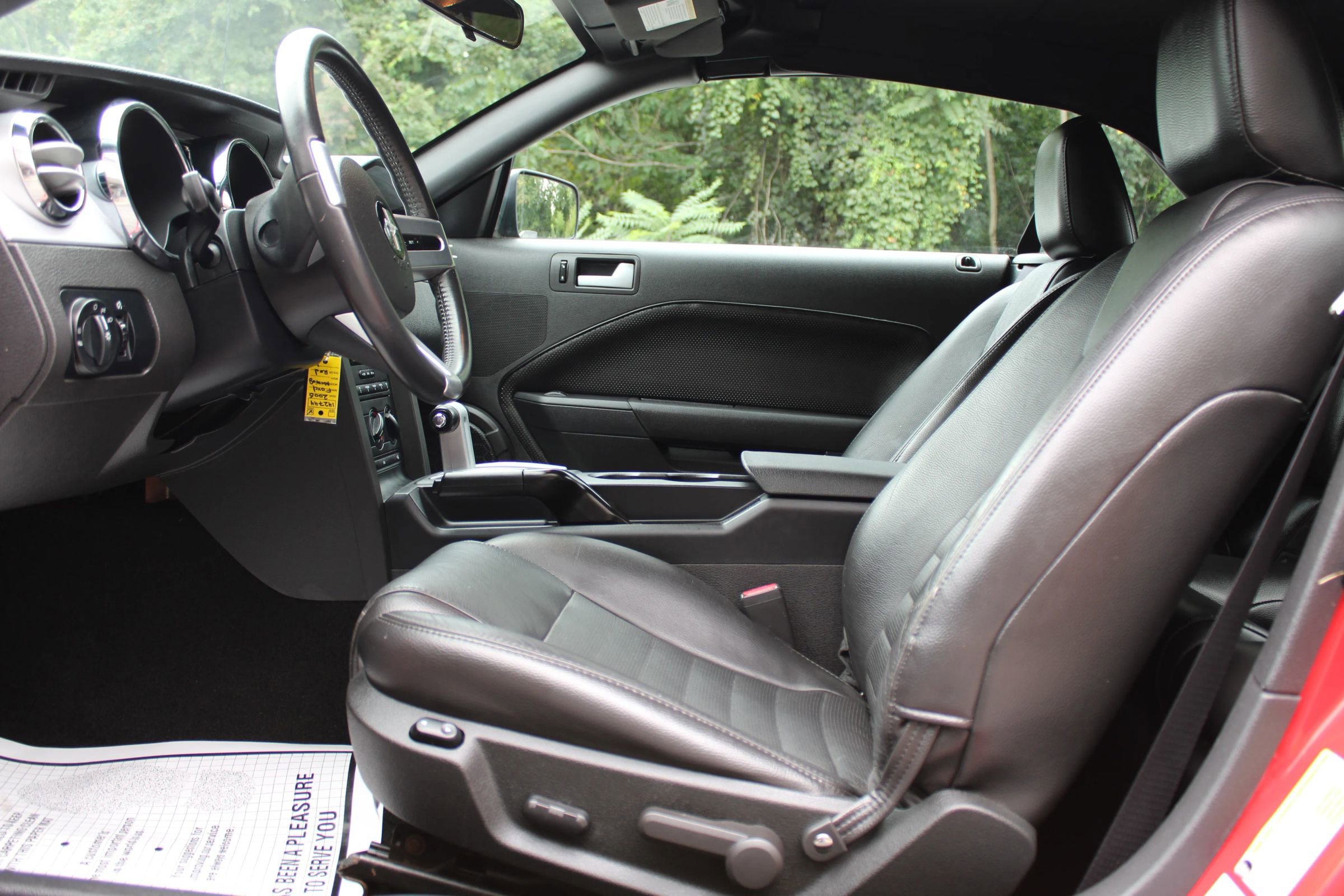 Used 2006 Ford Mustang GT image 22