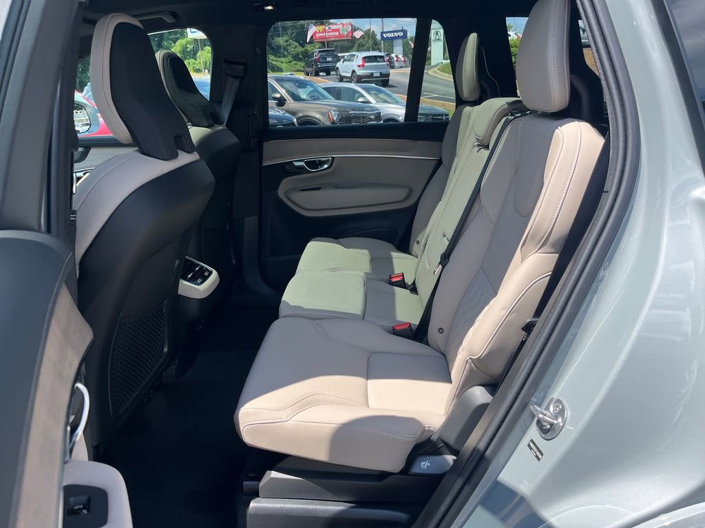 New 2026 Volvo XC90 B6 Plus w/ Protection Package Premier image 31