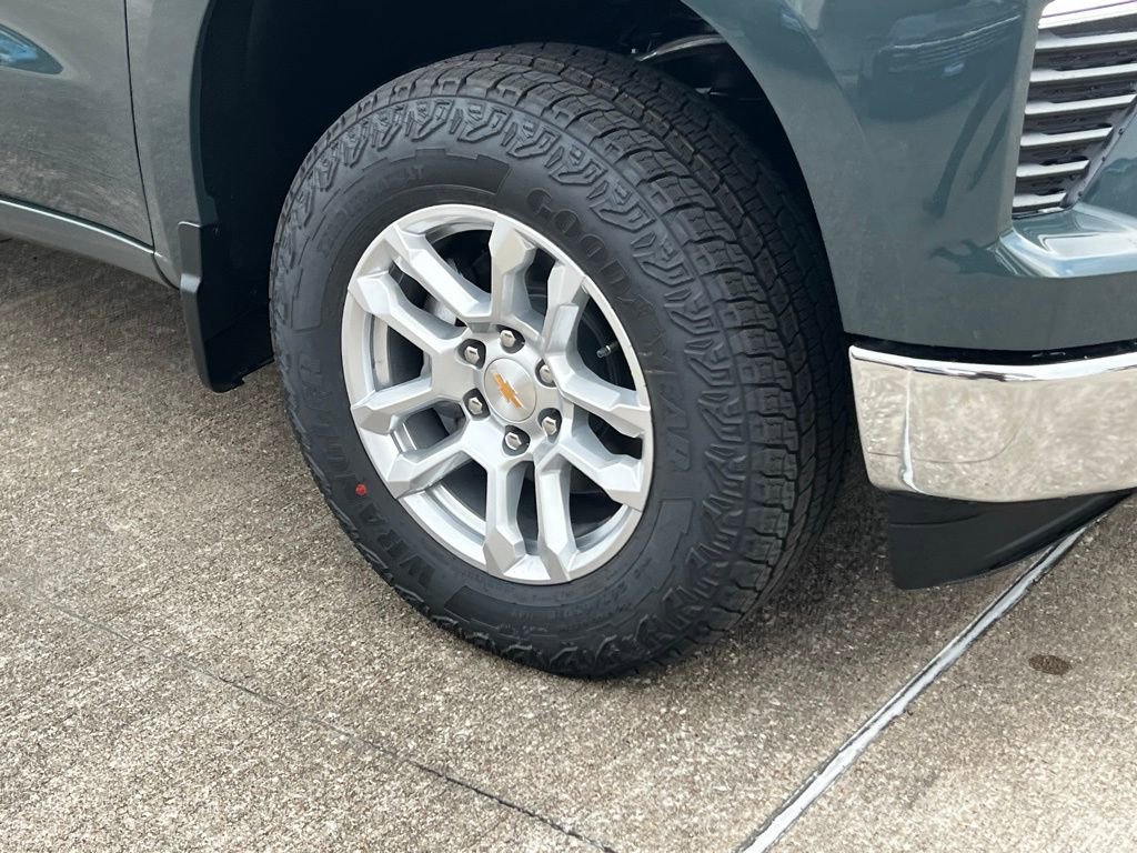 New 2026 Chevrolet Silverado 1500 LT w/ Z71 Off-Road Package image 9