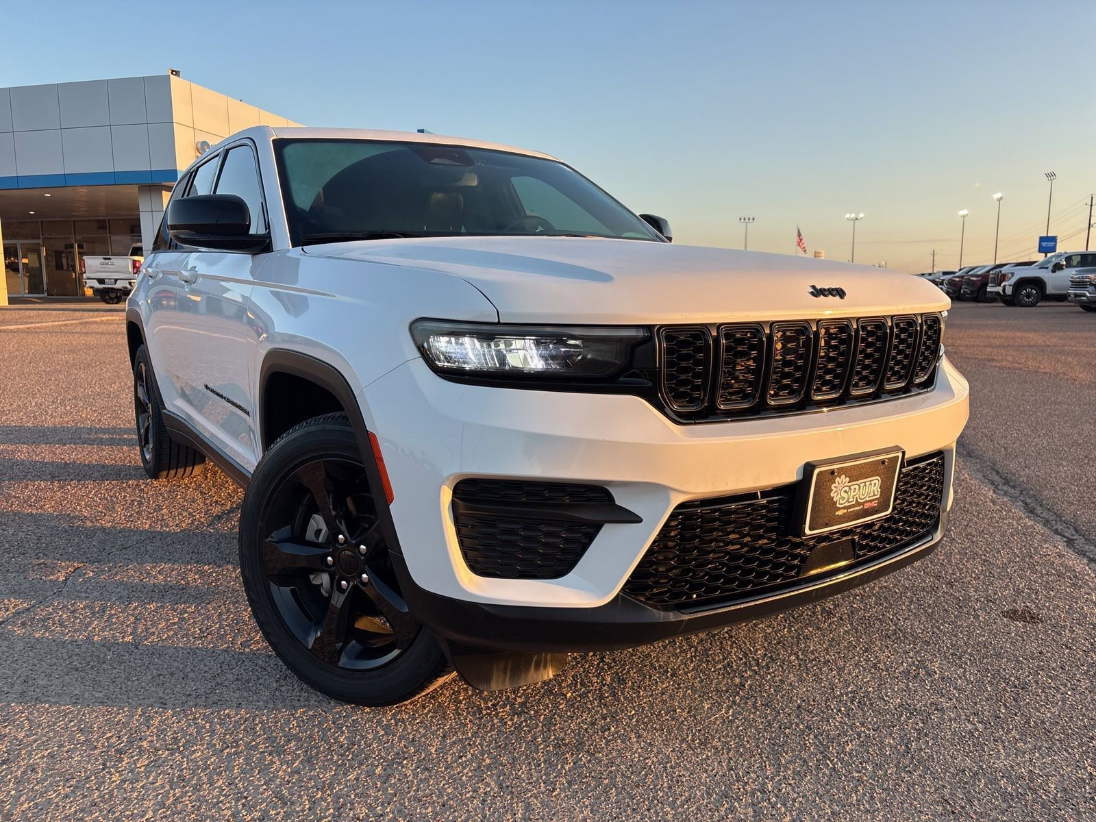 Used 2023 Jeep Grand Cherokee Altitude