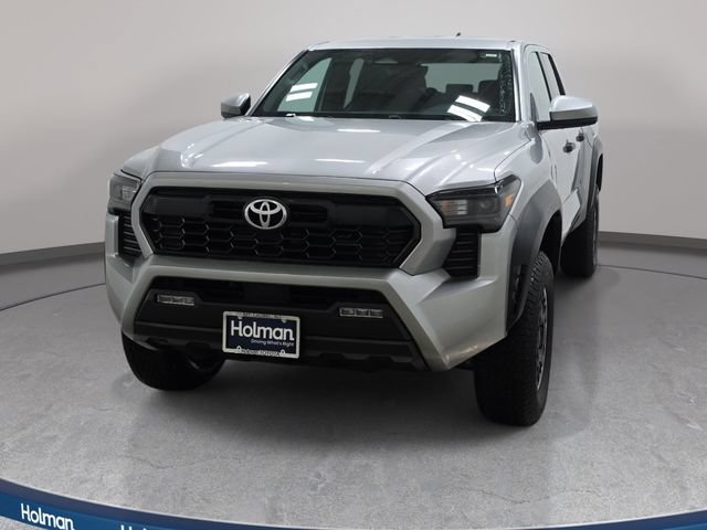 Certified 2024 Toyota Tacoma TRD Off-Road AWD/4WD image 1