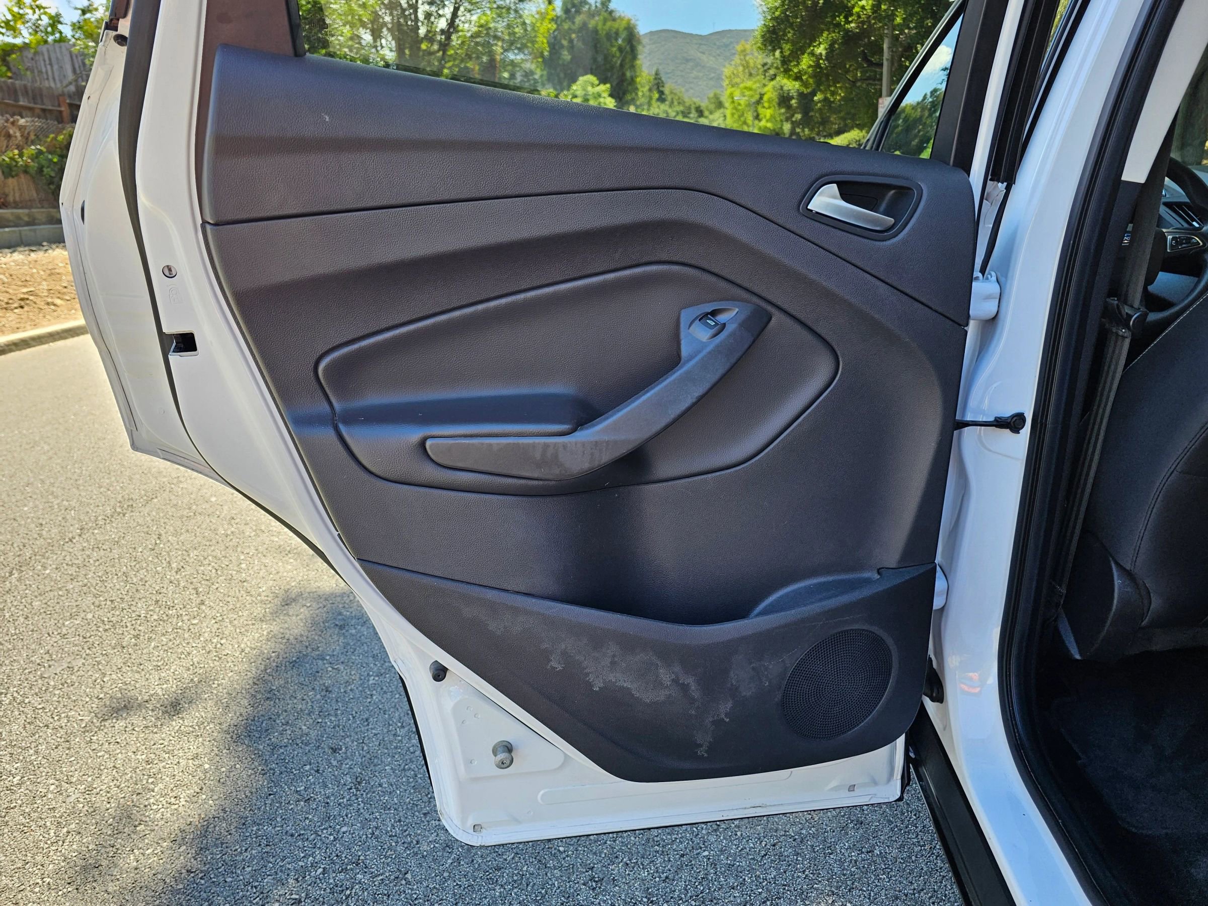 Used 2018 Ford Escape SE w/ SE Sync 3 Package image 21