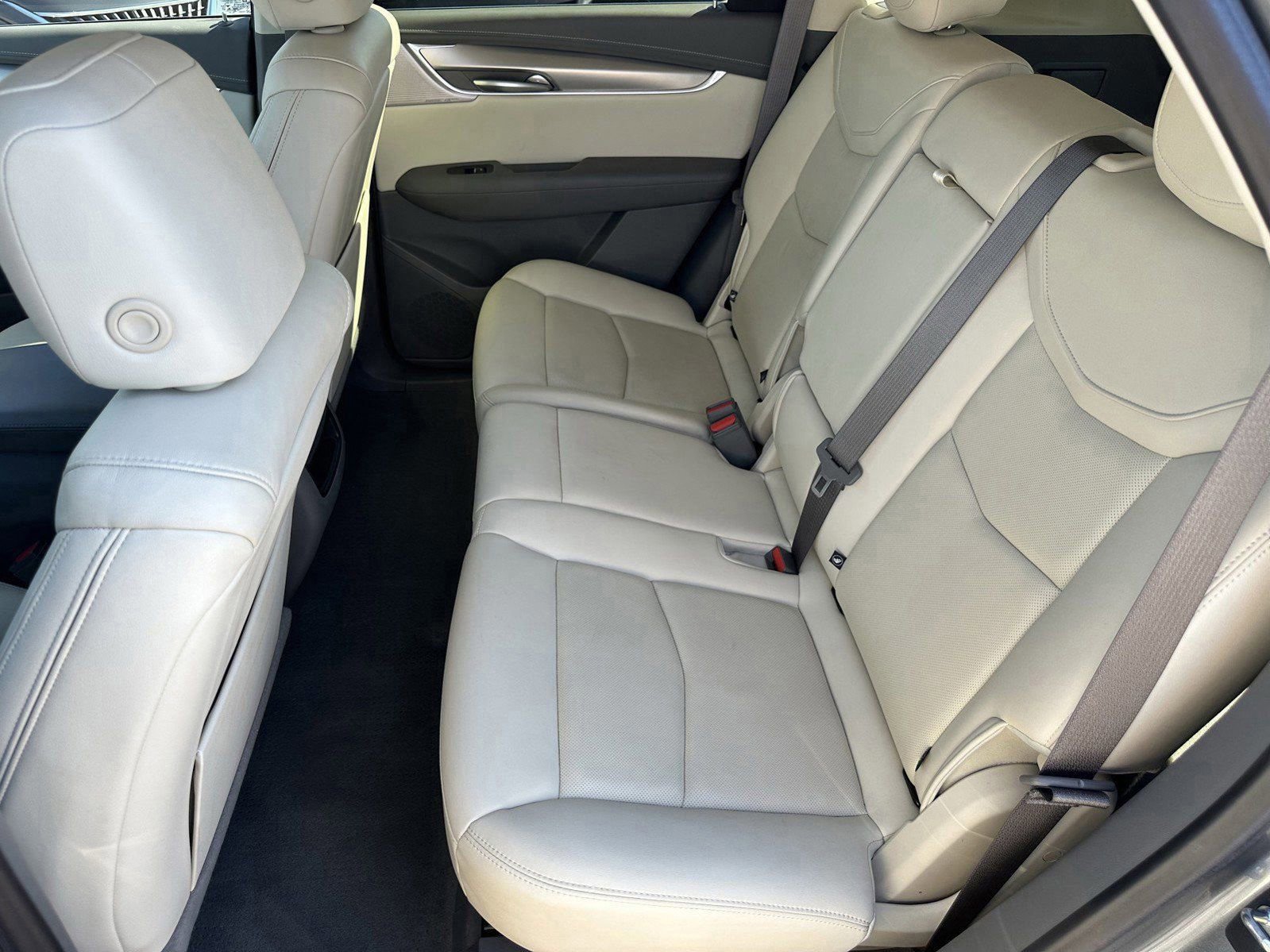 Used 2021 Cadillac XT5 Premium Luxury image 21