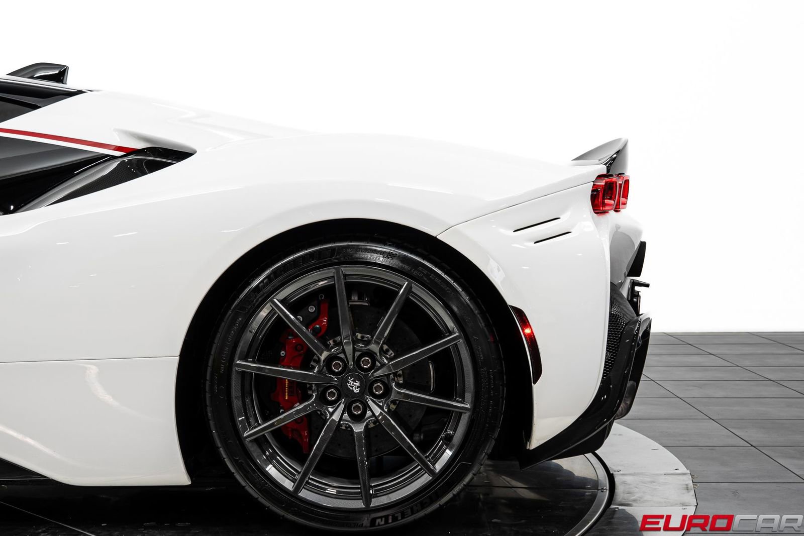 Used 2021 Ferrari SF90 Stradale AWD/4WD image 23