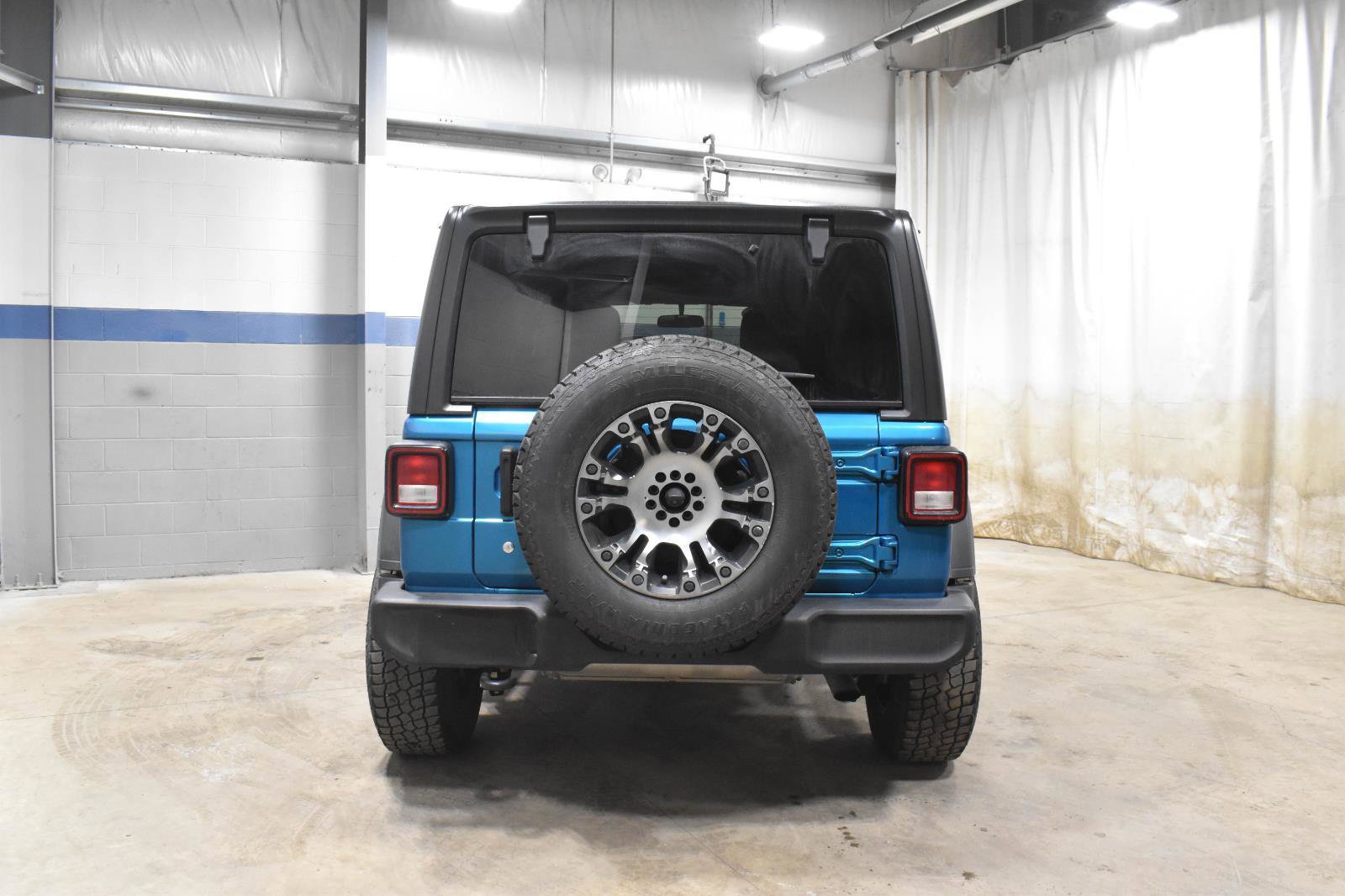 Used 2020 Jeep Wrangler Unlimited Sport image 22