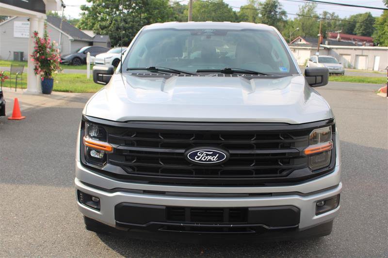 Used 2025 Ford F150 XLT w/ Equipment Group 301A Standard RWD image 2
