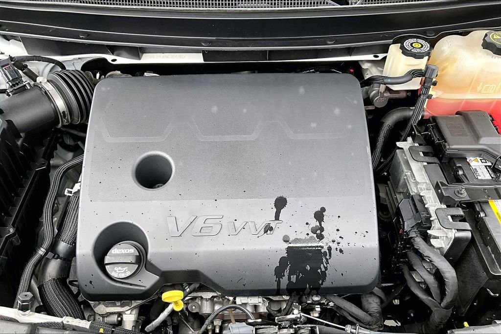 Used 2021 Chevrolet Traverse LT w/ LT Premium Package image 31