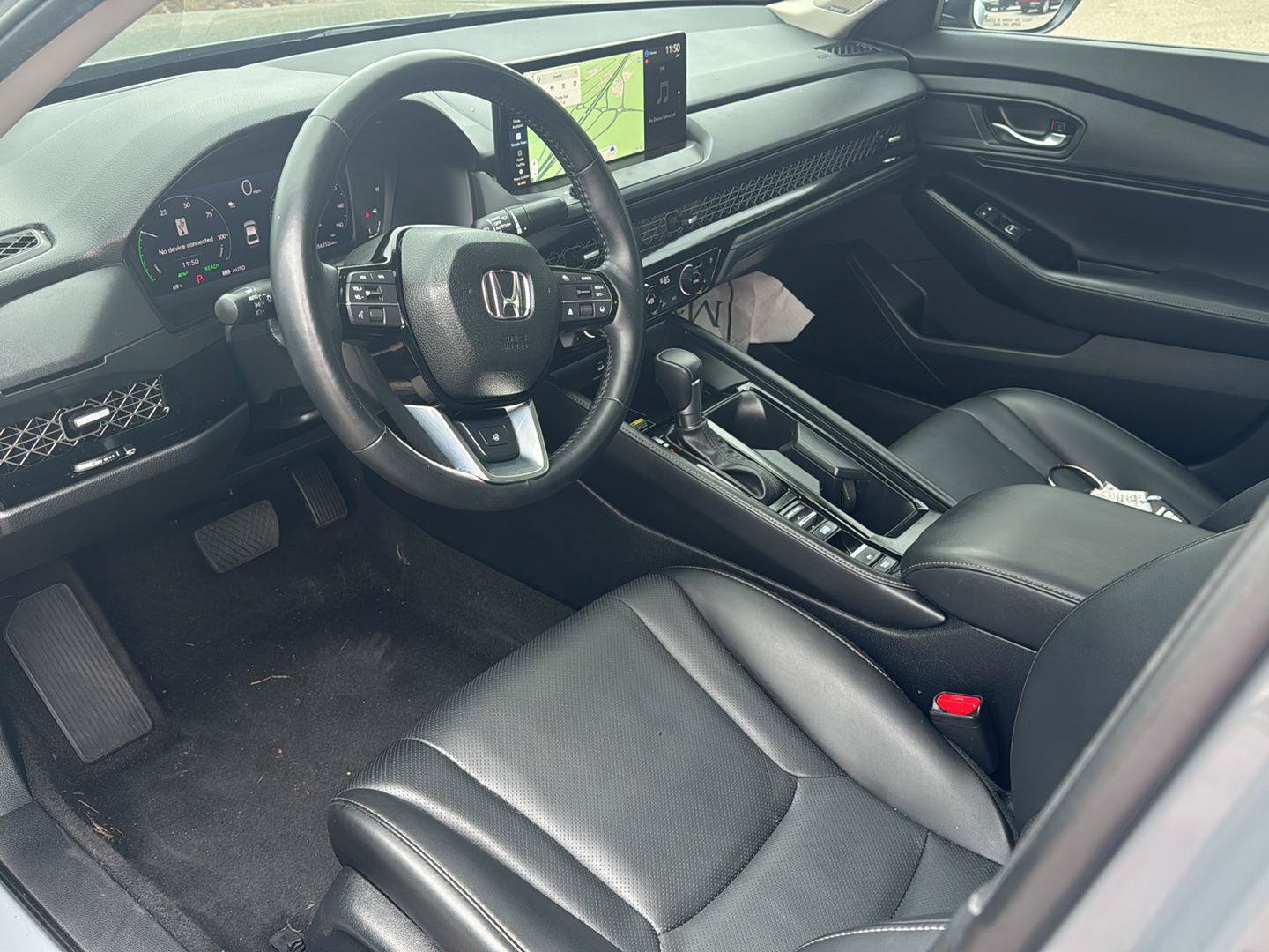 Used 2025 Honda Accord Touring image 11