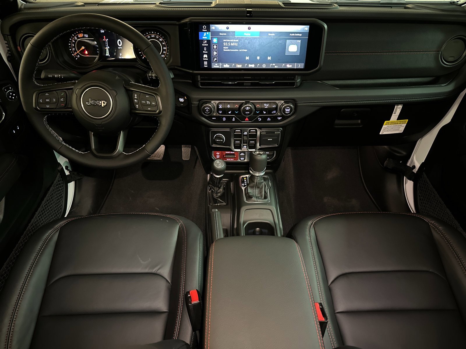 New 2025 Jeep Wrangler Unlimited Rubicon image 12