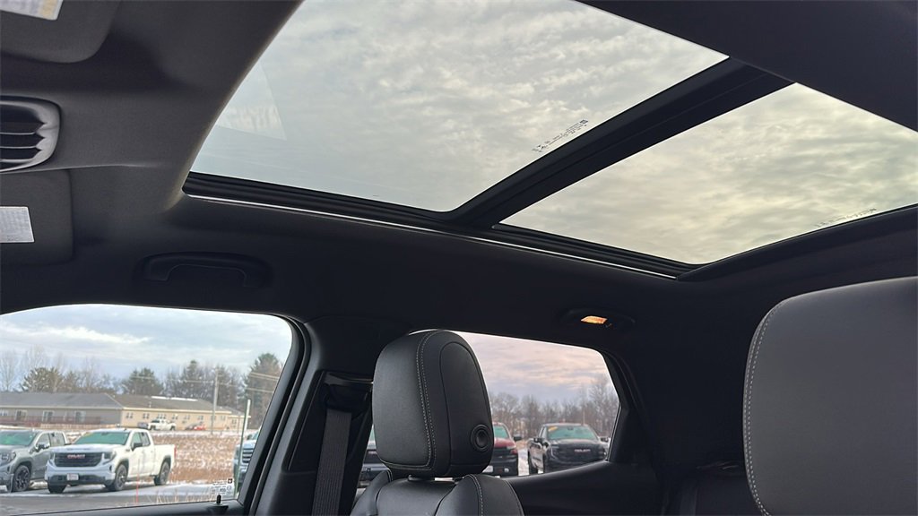 Certified 2022 Chevrolet TrailBlazer ACTIV w/ Sun and Liftgate Package image 16