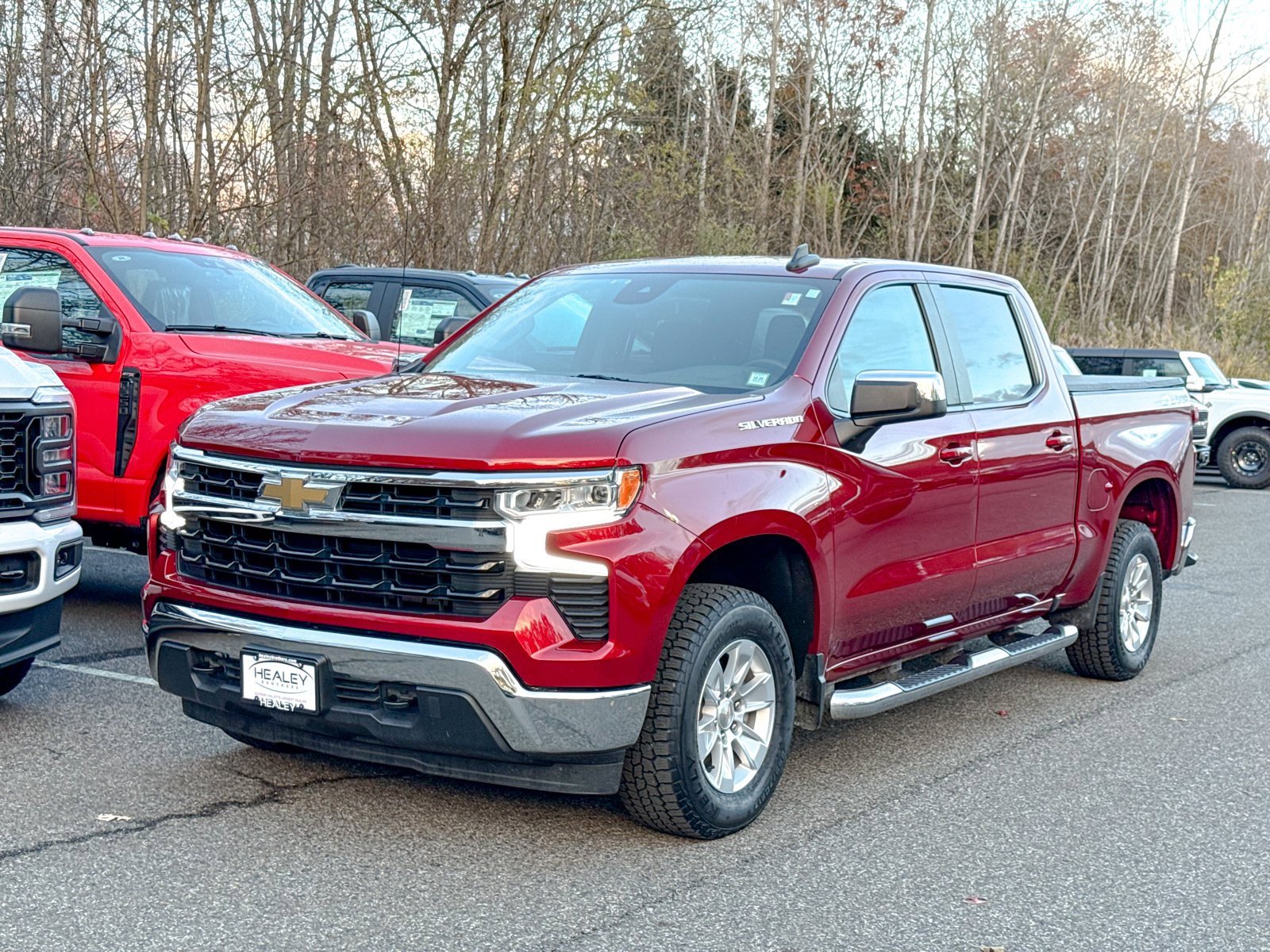 Used 2023 Chevrolet Silverado 1500 LT image 3