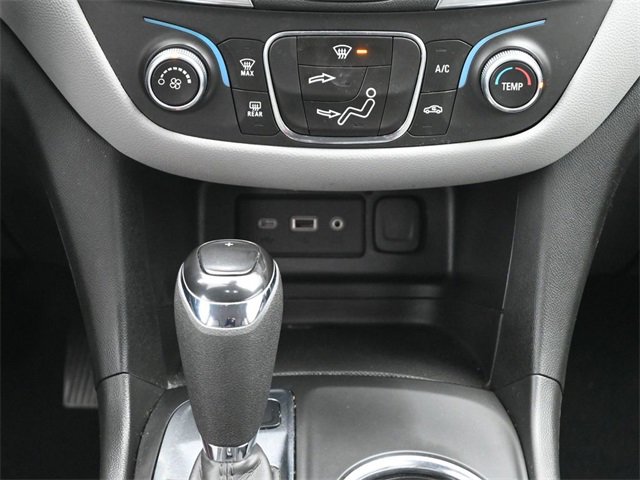 Used 2021 Chevrolet Equinox LS w/ LS Convenience Package image 23