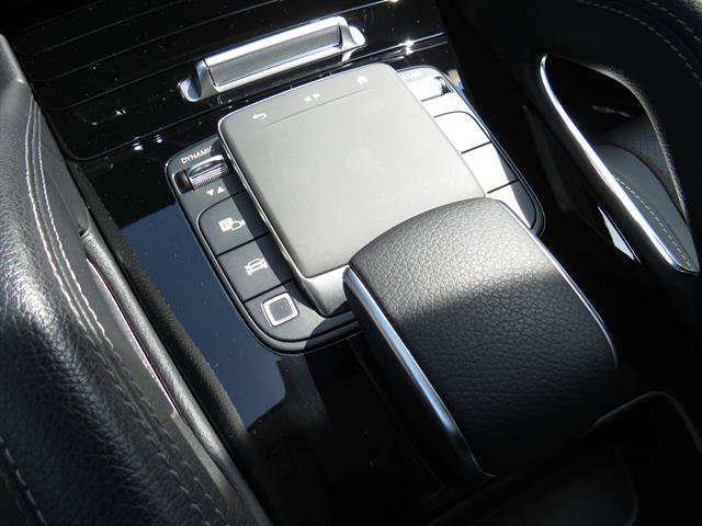 Used 2026 Mercedes-Benz GLE 450 4MATIC w/ Winter Package image 15