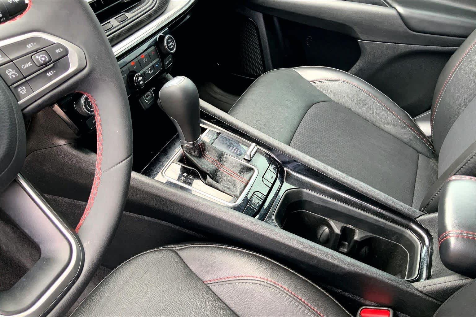 Used 2022 Jeep Compass Trailhawk AWD/4WD image 17