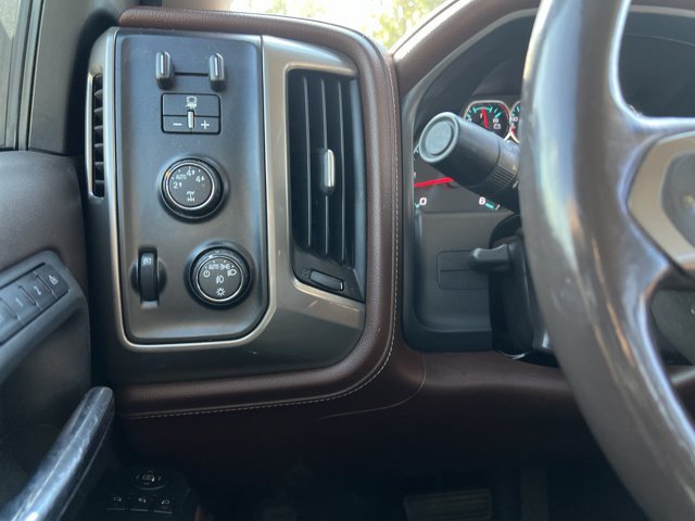 Used 2016 Chevrolet Silverado 1500 High Country w/ High Country Premium Package AWD/4WD image 18