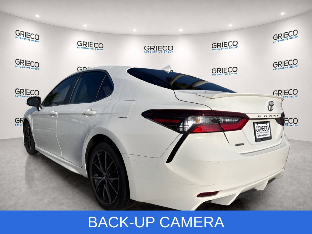 Used 2023 Toyota Camry SE FWD image 4