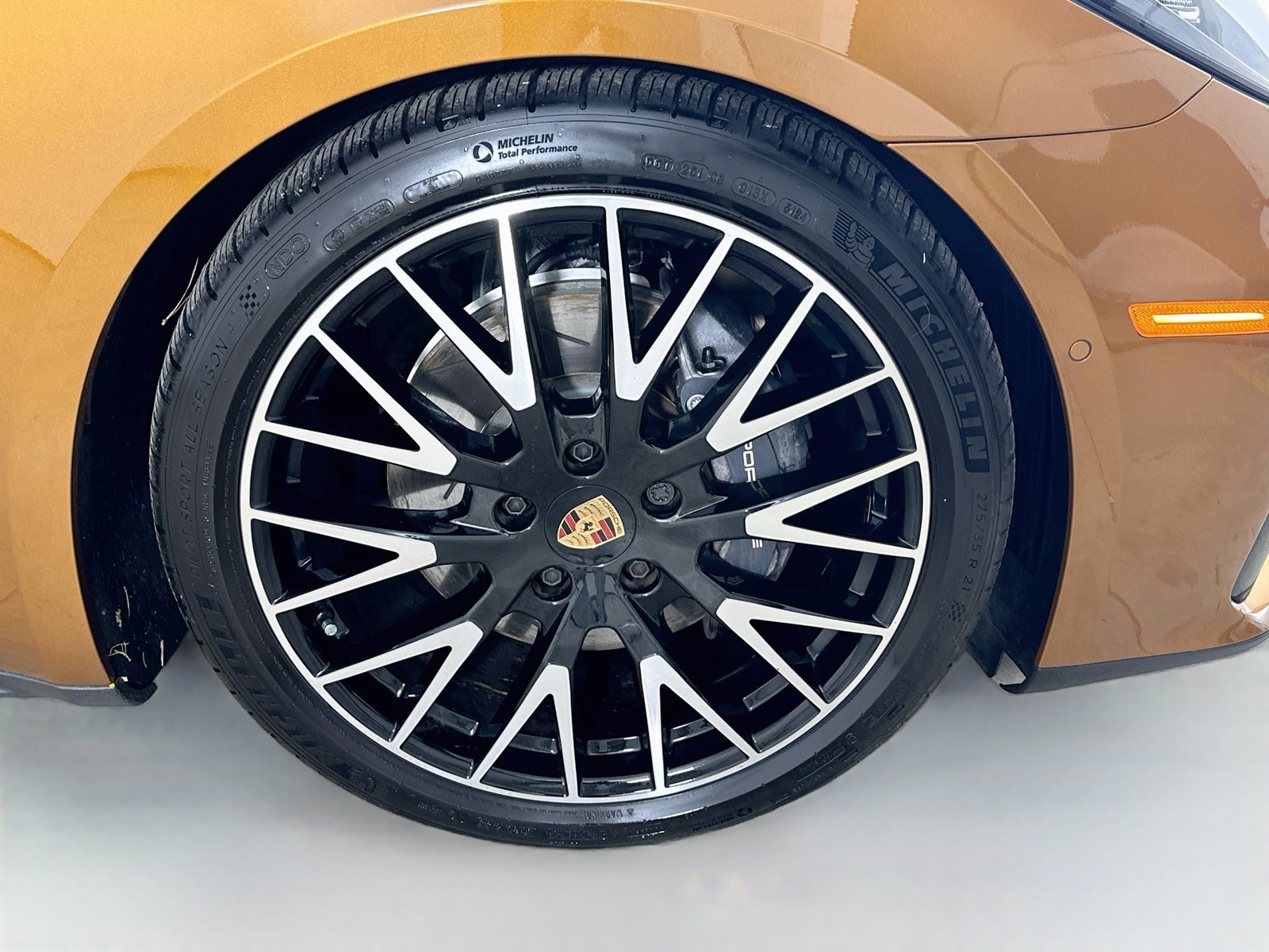 Used 2025 Porsche Panamera 4 w/ Premium Package AWD/4WD image 10
