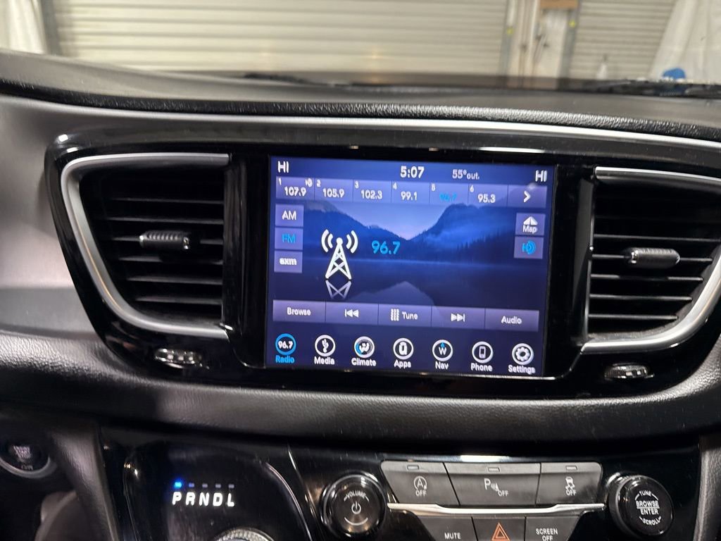 Used 2019 Chrysler Pacifica Touring Plus w/ S Appearance Package image 29