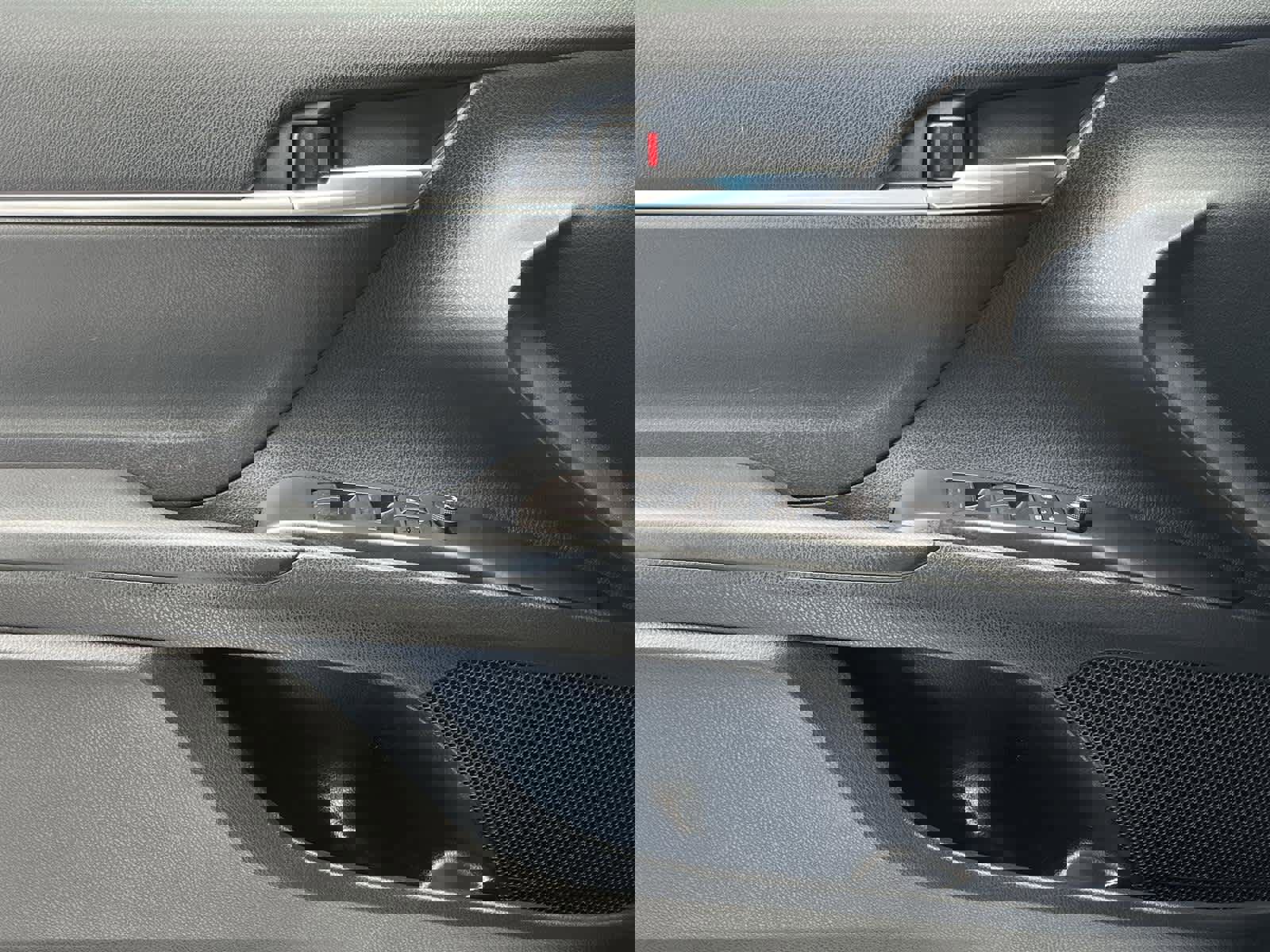 Used 2023 Toyota Camry SE image 23