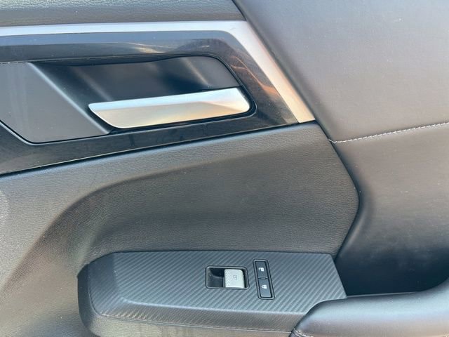 Used 2024 Mitsubishi Outlander SE image 33