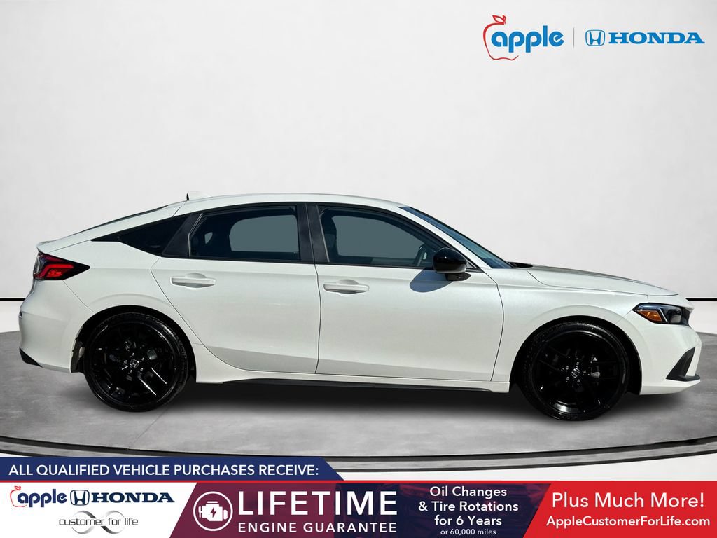 Used 2024 Honda Civic Sport image 2