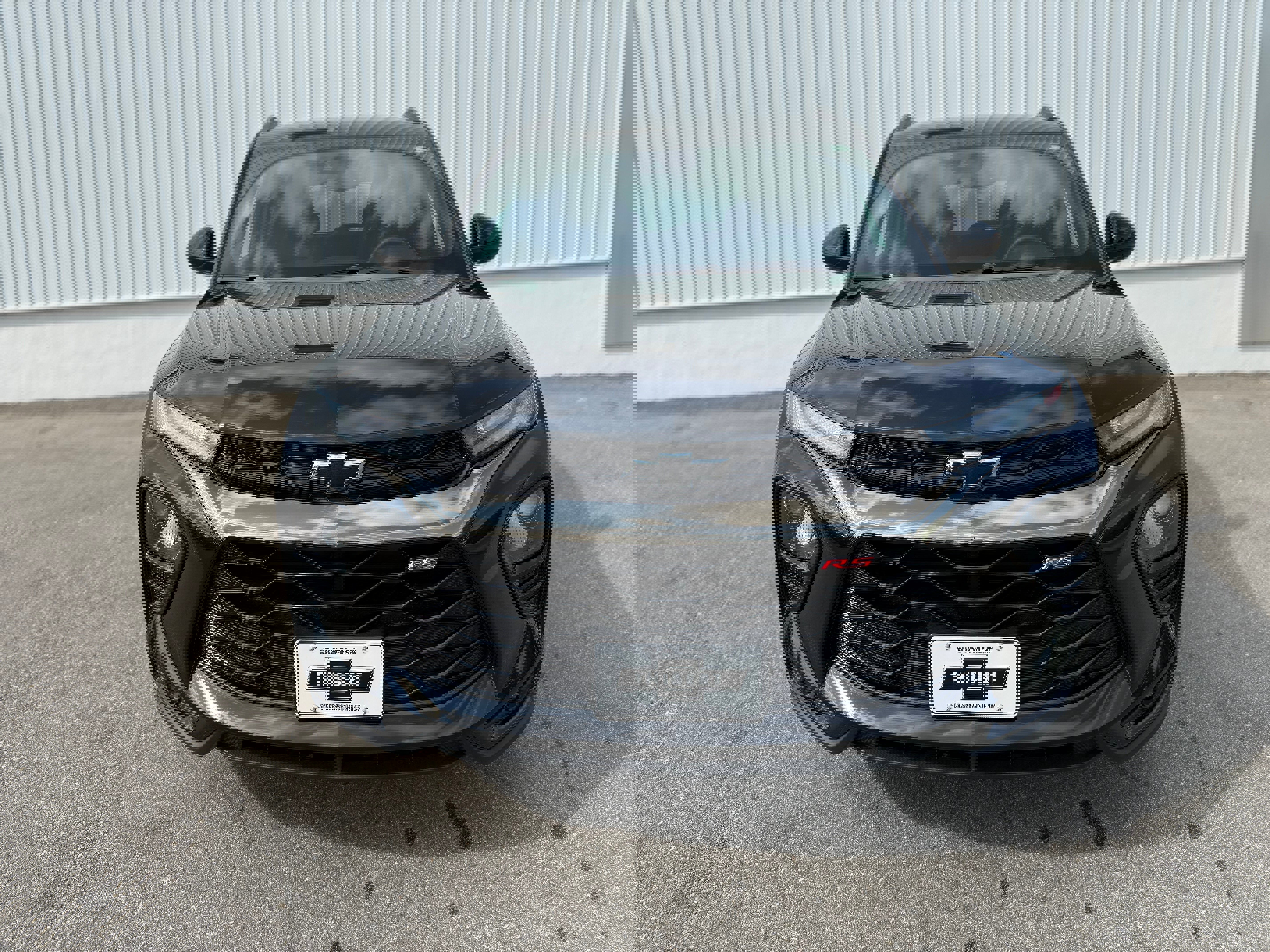 Used 2023 Chevrolet TrailBlazer RS w/ Sun and Liftgate Package image 2