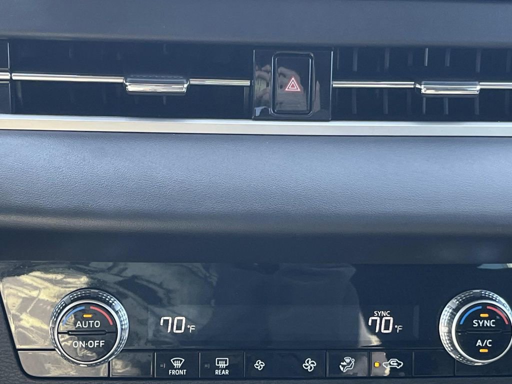 Used 2023 Mitsubishi Outlander ES image 23