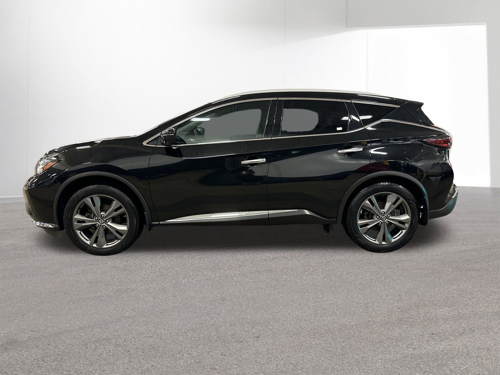 Used 2019 Nissan Murano Platinum w/ Cargo Package image 29