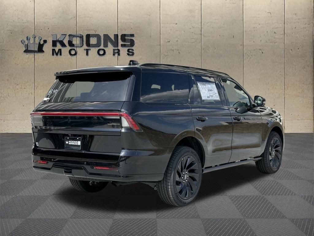 New 2026 Lincoln Navigator Reserve image 5