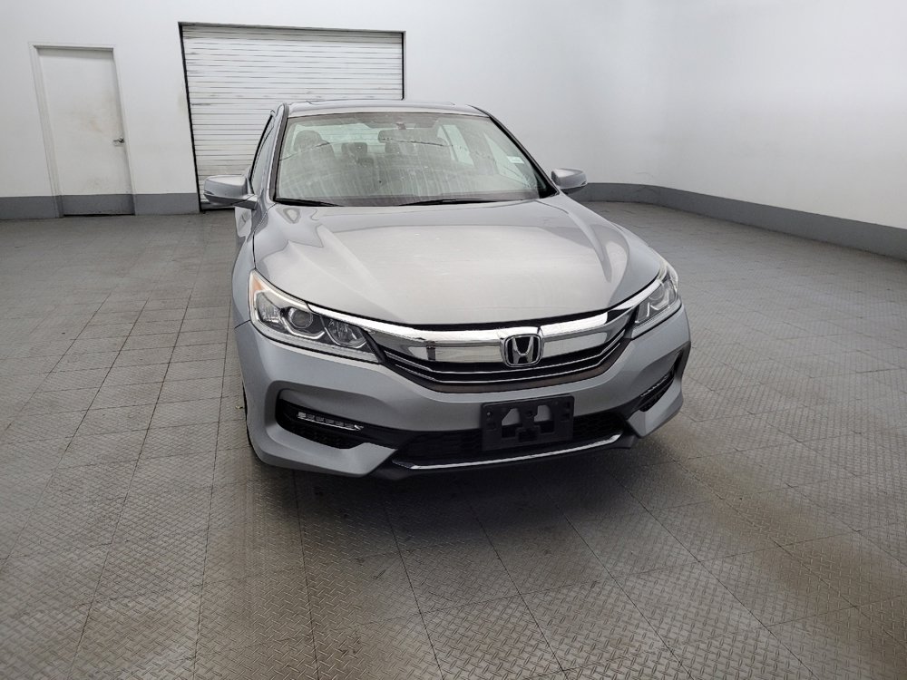 Used 2017 Honda Accord EX-L image 14