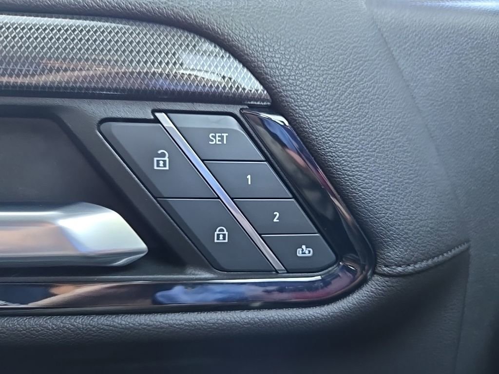 Used 2023 GMC Sierra 1500 AT4 w/ AT4 Premium Package AWD/4WD image 24