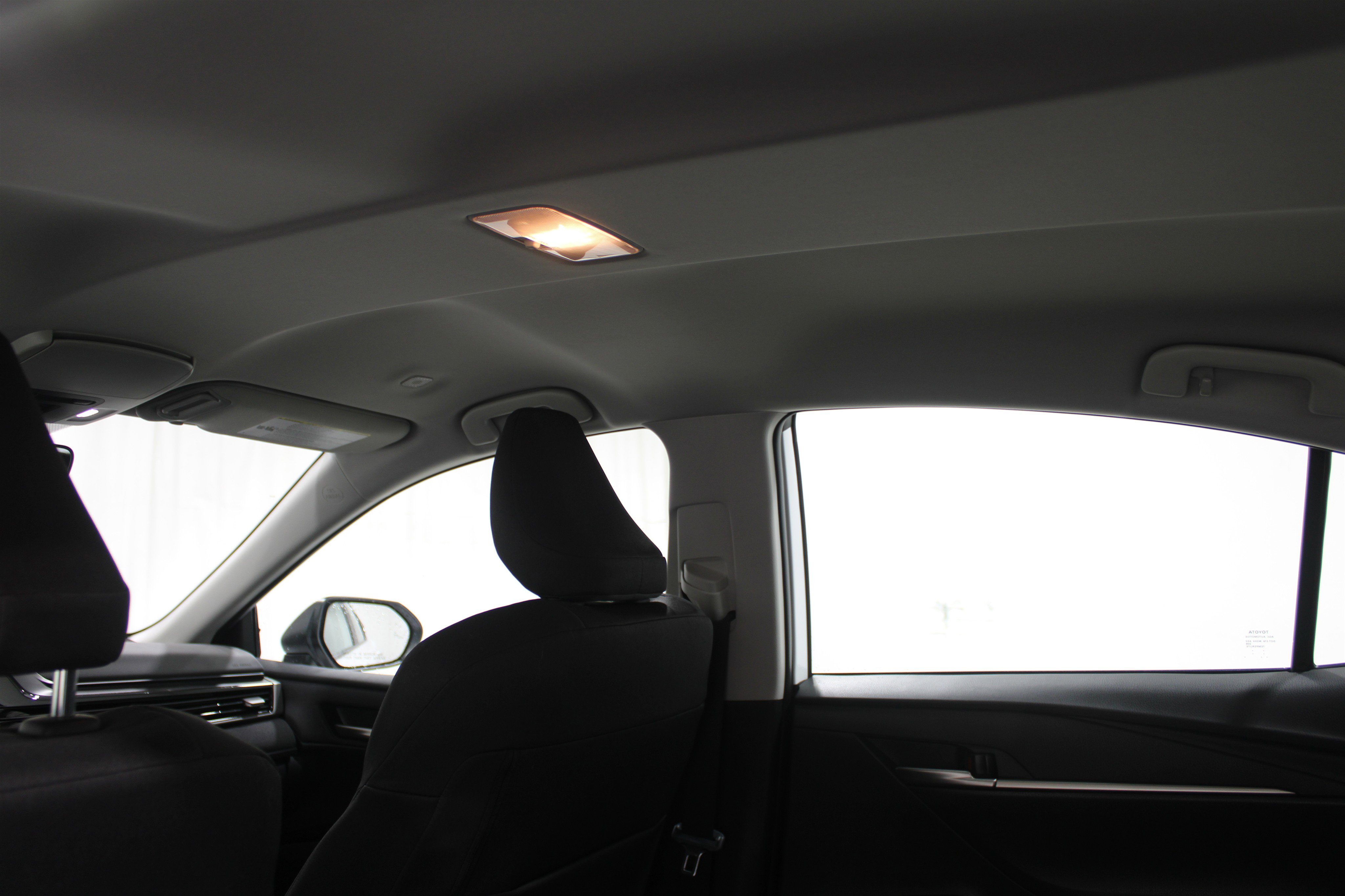 Used 2025 Toyota Camry LE w/ Convenience Package image 21