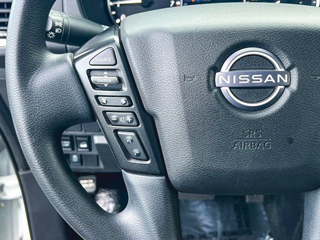 Used 2023 Nissan Frontier SV image 24