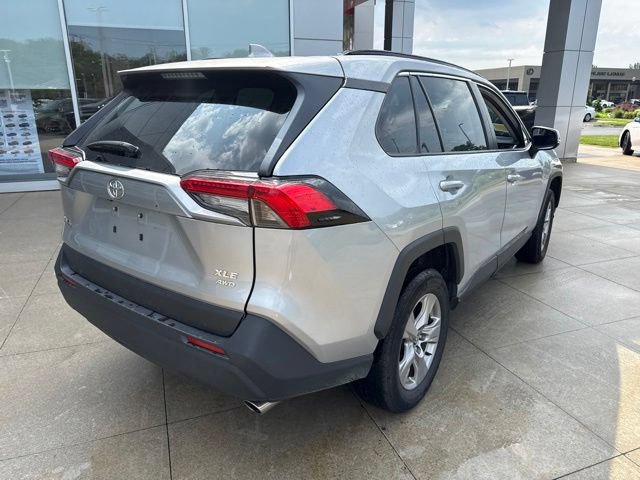 Used 2025 Toyota RAV4 XLE AWD/4WD image 7