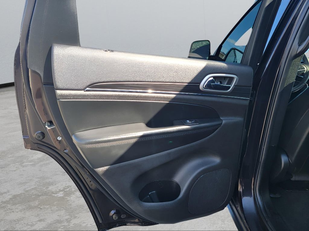 Used 2019 Jeep Grand Cherokee Limited w/ Luxury Group II image 25