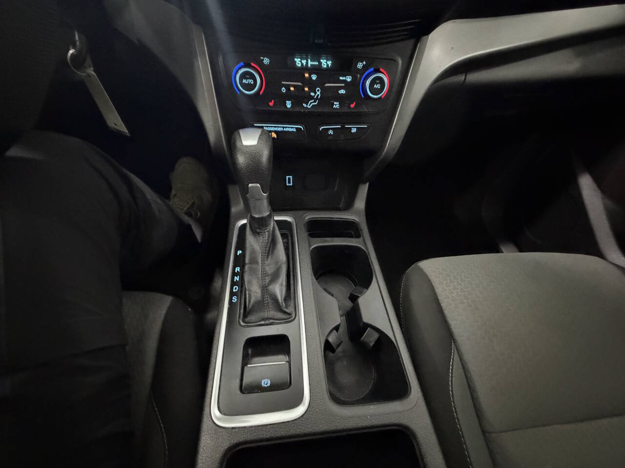 Used 2017 Ford Escape SE w/ Equipment Group 201A AWD/4WD image 26