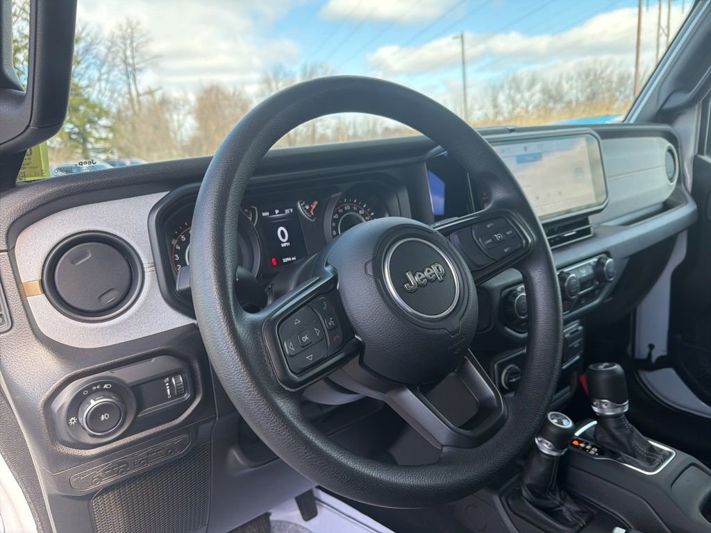 Certified 2025 Jeep Wrangler Sport image 22