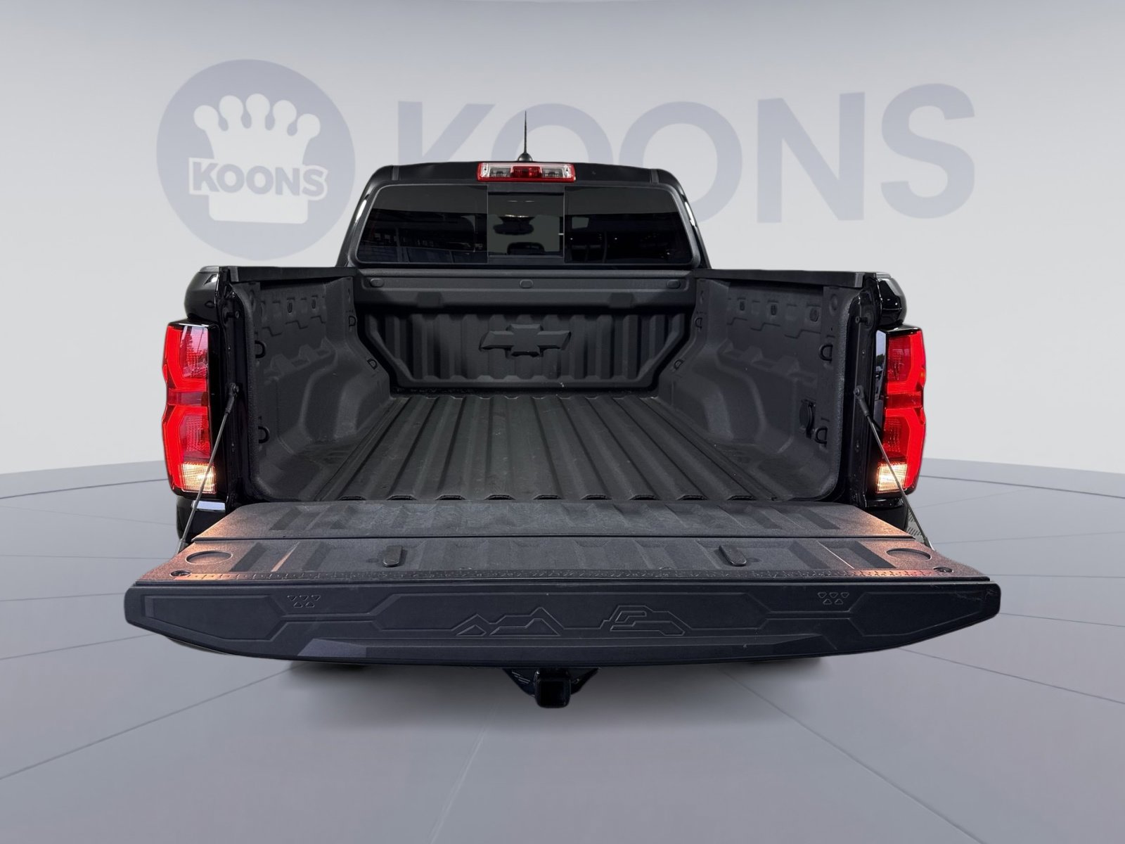 Used 2024 Chevrolet Colorado Z71 w/ LPO, Dark Essentials Package AWD/4WD image 26