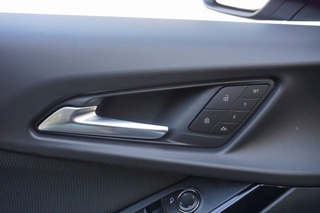 New 2026 Chevrolet Equinox RS w/ Convenience Package III image 25