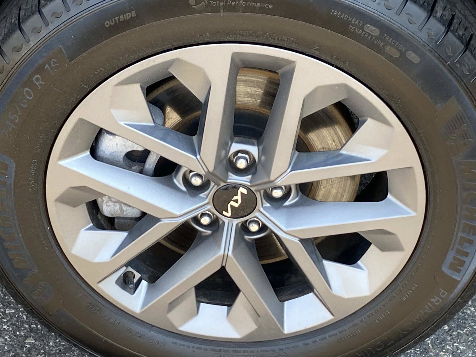 Used 2024 Kia Telluride LX AWD/4WD image 27