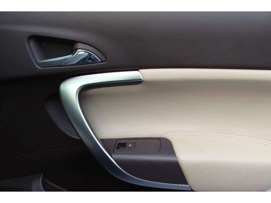 Used 2015 Buick Regal Premium image 39